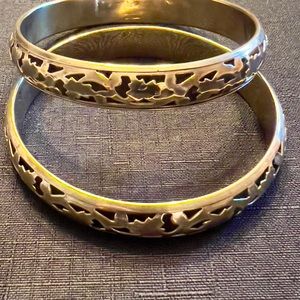 *Sold*Vintage Carved Cut-out Floral Filigree Polished Brass 12mm Wide Bangle (2)